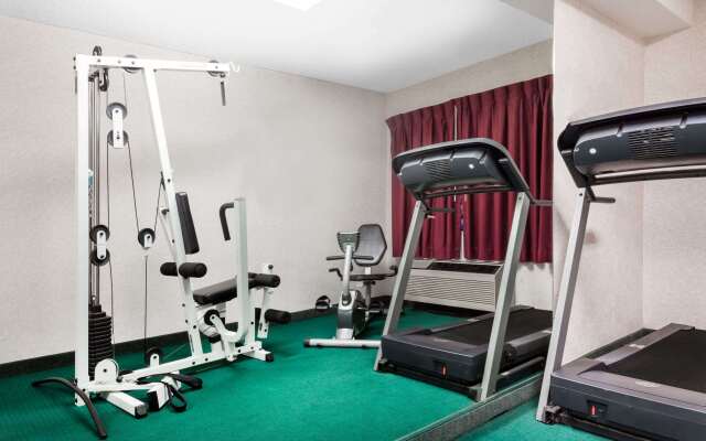 Ramada by Wyndham Tell City