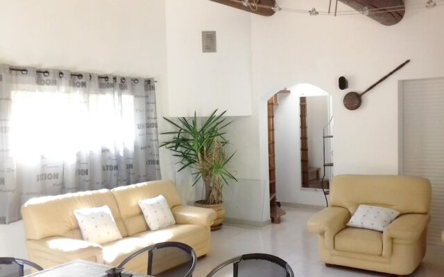 House With 2 Bedrooms in Jouques, With Private Pool, Enclosed Garden a