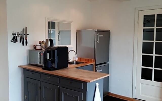 LatterLy Rooms