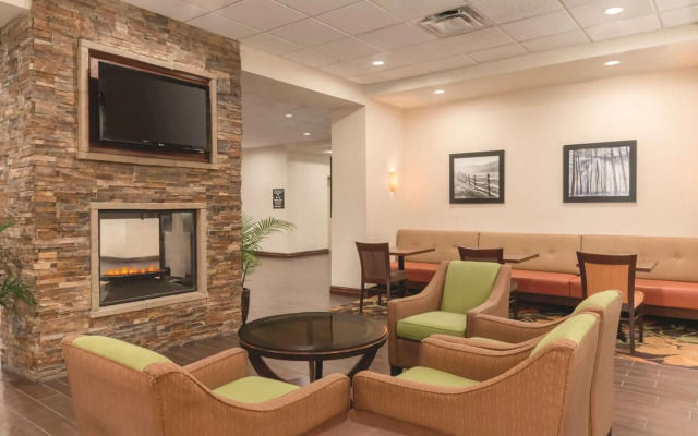 Hampton Inn by Hilton Edmonton/South, Alberta, Canada