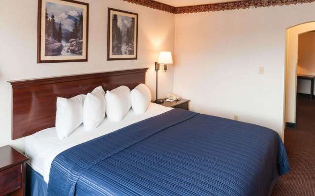 Quality Suites Albuquerque Airport