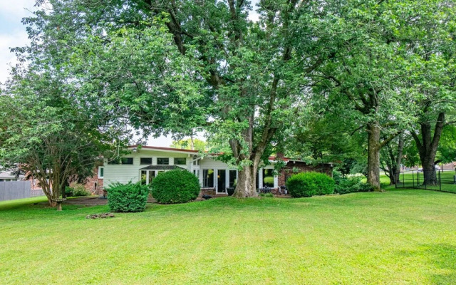 The Saunders Retreat