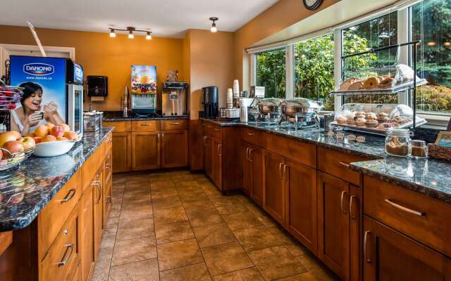 Best Western Sicamous Inn