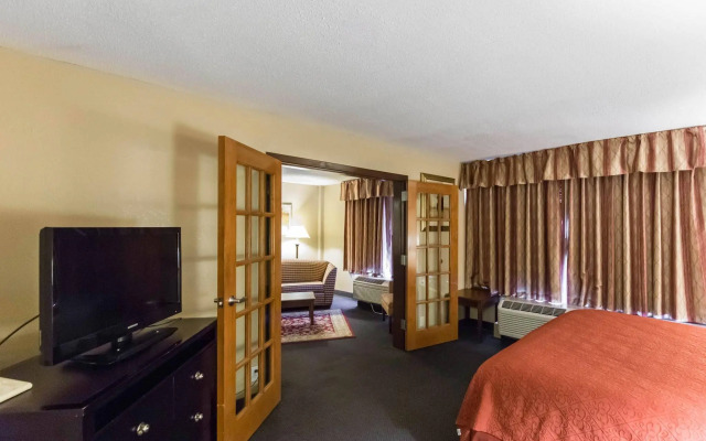 AmericInn by Wyndham Cedar Rapids North