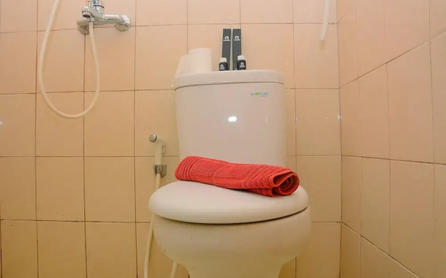 Cozy With Good Location Studio At Tifolia Apartment By Travelio