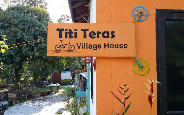 Titi Teras Village House