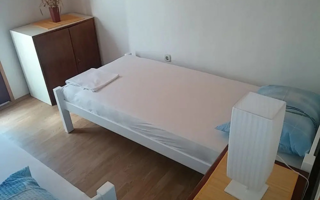 Ivica1- Great Location Next to the sea - H