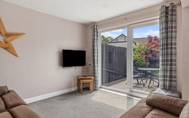 Roslen - Lovely Bungalow Near Beach and Village