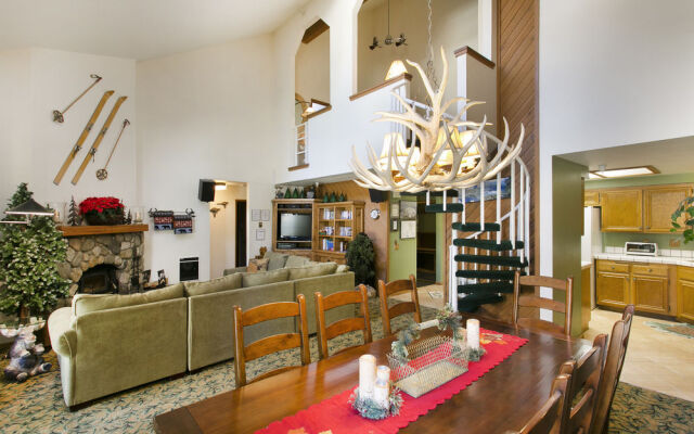 Aspen Creek Condominiums