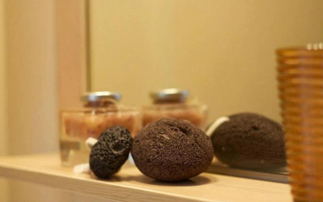 Asikiko Suites