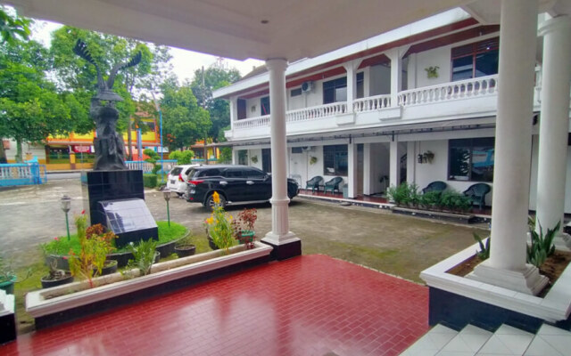 Hotel Garuda near Alun Alun Banjarnegara