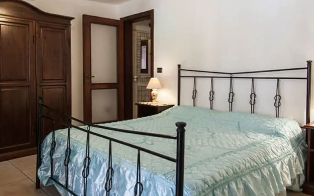 Quaint Holiday Home in Matino With Swimming Pool