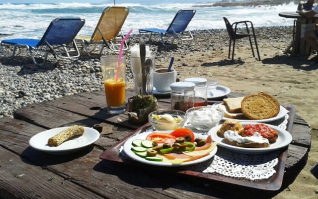 Iliostasi Beach Apartments