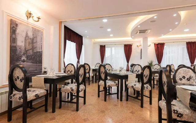 Hotel Athos Rmt
