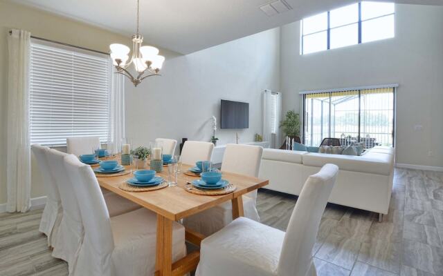 Solterra - 5 Bedrooms House w/pool-7037SR