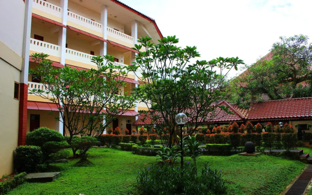 Wisma Makara Suite