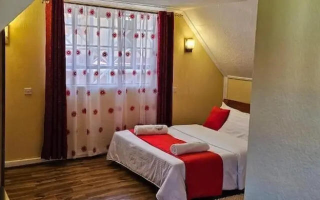 Lux Suites Weavers Haven Guest House