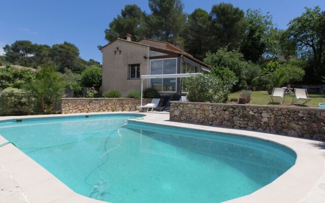 Modern Villa in Mougins With Private Pool