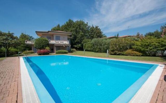Villa dei Salici con Piscina by Wonderful Italy
