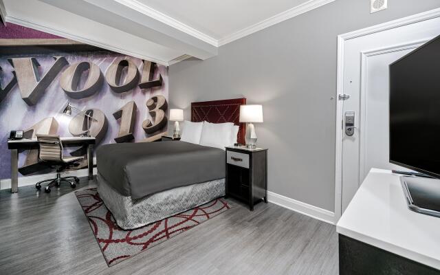 Hotel Indigo Dallas Downtown by IHG