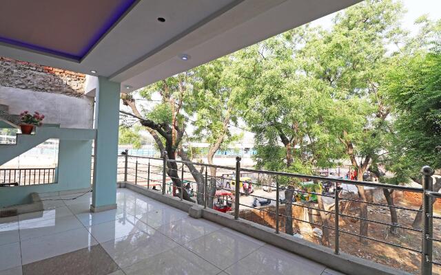 Hotel Prayag Raj by OYO Rooms