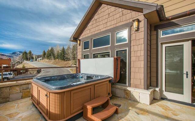 601 Deer Valley Drive