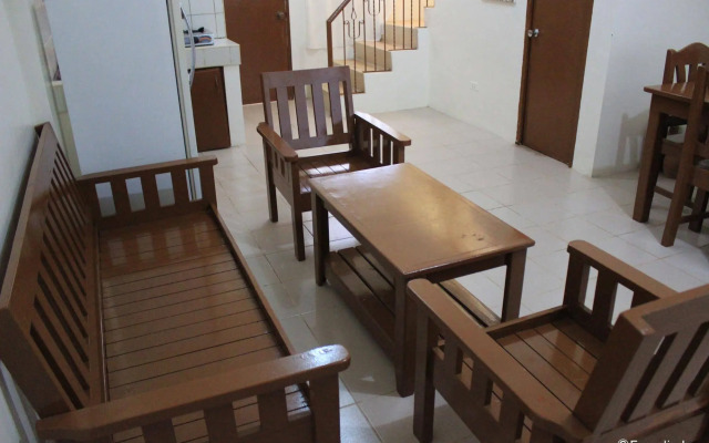 Coron Village Lodge