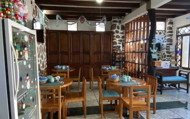 Maidith Galapagos Inn