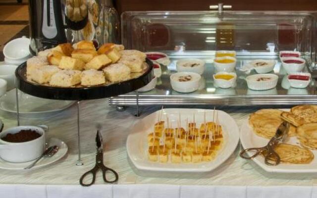 Al Farhan Suites Ishbillia