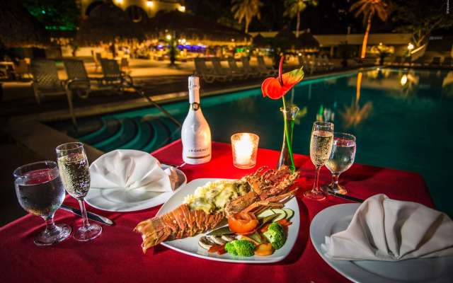 Coronado Luxury Club & Suite (ex:Coronado Golf & Beach Resort)