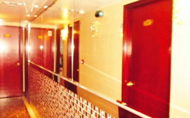 Las Vegas Guest House Carlton Group Of Hostels