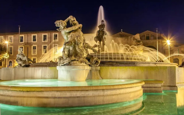 Bloom Apartment by La Griffe