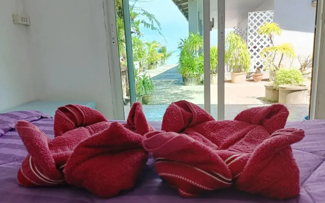 Kohmook Seaview Bungalow