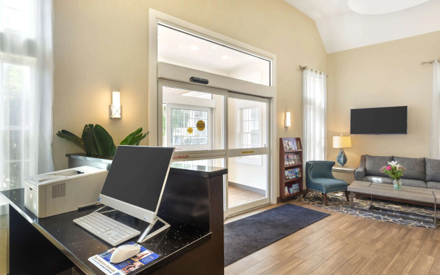 Best Western Plus Cold Spring