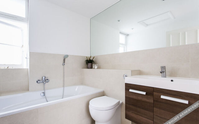 Onefinestay - South Kensington Apartments