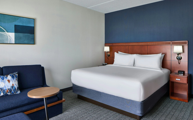 Courtyard by Marriott Rochester Brighton