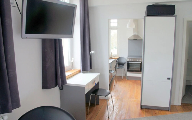 Apartment 1690