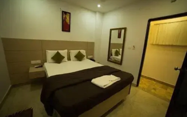 Sri Aditya Inn Boutique Hotel  by OYO Rooms