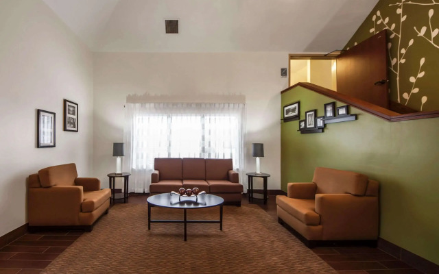 Sleep Inn & Suites Tulsa Central I-44