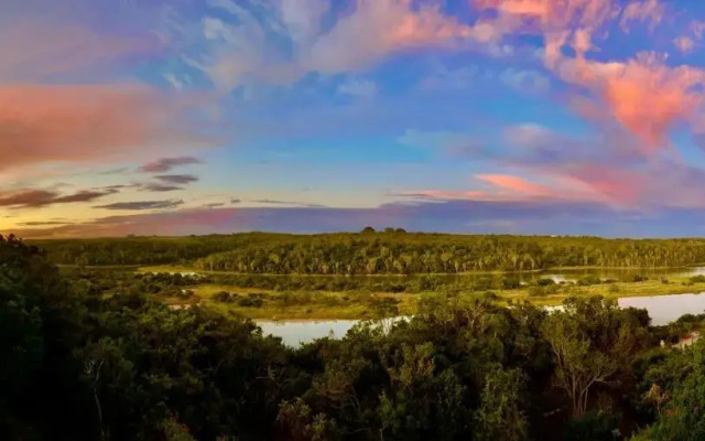 Open Plan Lagoon View Chalet