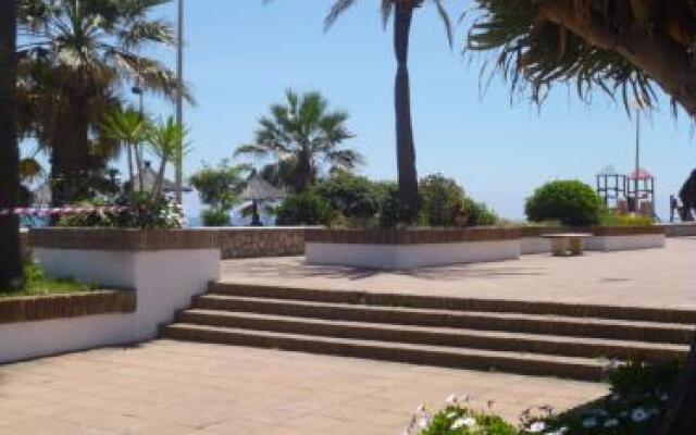 2155-Nice groundfloor with pool view