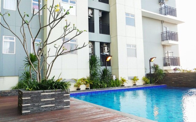 2 Bedrooms at Gading Greenhill Apartment by Travelio