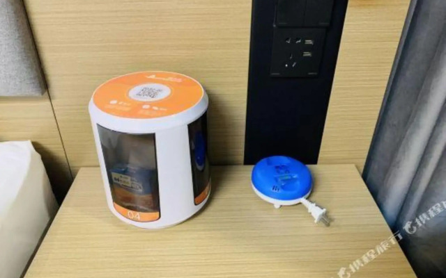 Shangkeyou Hotel(Dayanta Subway entrance)