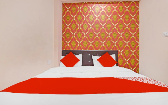 OYO Flagship 80582 Hotel Daily 2