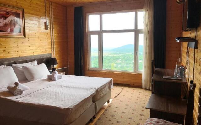 Kungut Hotel & Resort