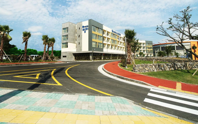 Jeju Pearly Hotel