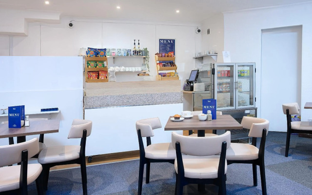 Sandringham Hotel