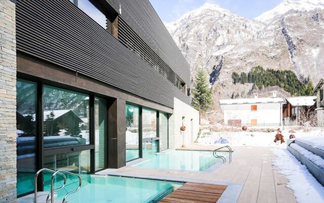 NH Collection Alagna Mirtillo Rosso
