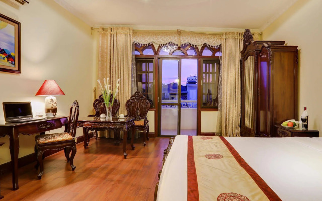 Hanoi Little Town Hotel