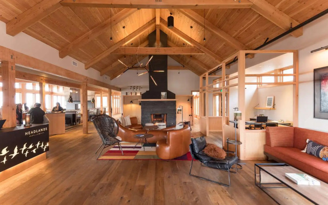 Headlands Coastal Lodge & Spa